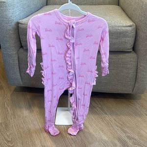 Barbie x Posh Peanut Ruffle Butt Footie Pjs 💕